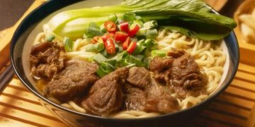 桃園羊肉料理店推薦 老饕激推的無羶湯麵 入口溫潤剛剛好!