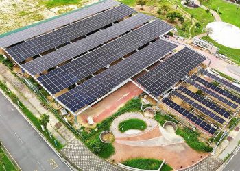 寶島陽光躍升十大綠電平台 能源轉型中最可信賴夥伴