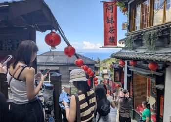 綠色出遊新選擇！新北好行木柵平溪線、九份金瓜石線套票開賣 六折暢玩山海城