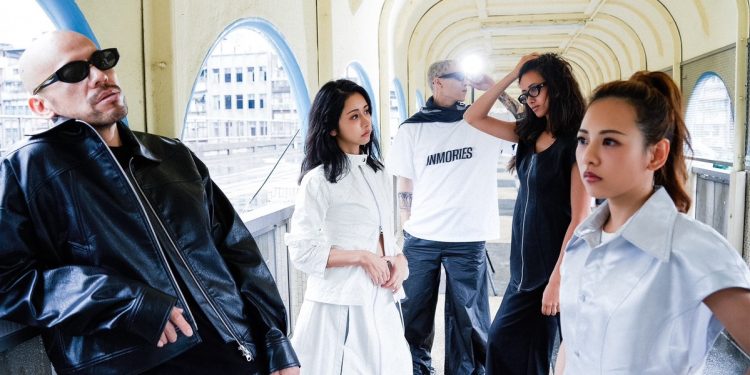 電影「女孩」重回「舒淇橋」成亮點今日首映 被國際網紅拍攝將登時代廣場宣傳成「國際景點」