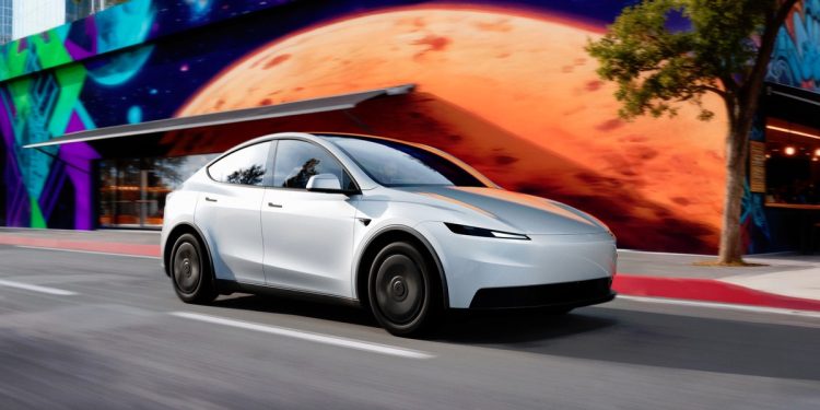 特斯拉叫車服務再下一城 馬斯克合體黃仁勳共商AI布局