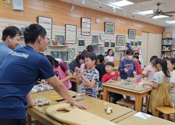 揚龍原木家具前進苗栗永興國小 以手作體驗陪伴偏鄉童探索創意