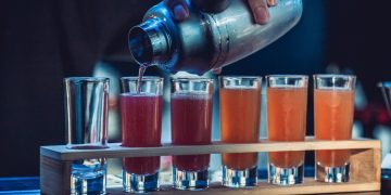 新北夜生活新選擇 新莊Talking Bar熱鬧氛圍嗨起來