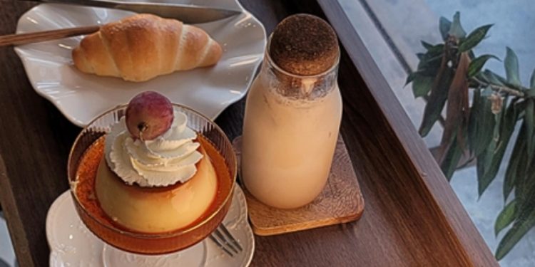 嘉義民雄咖啡廳必訪 在地金桔拿鐵與手作甜點溫暖角落