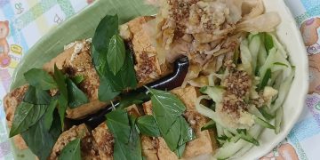 台東港式臭豆腐 外酥內嫩炭火堅持 烤出一塊塊記憶裡味道