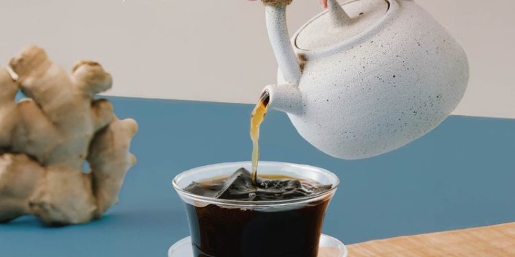 手搖玩最大!喫茶小舖薑茶新上市 霸氣送Dyson神級吹風機!