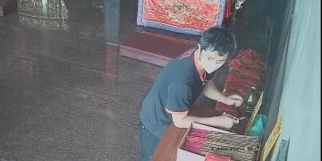 趁廟宴伸「黏手」竊嫌釣線偷香油錢遭警鎖定