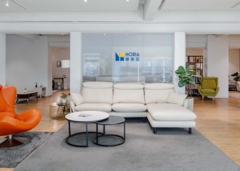 赫里亞推出「訂製沙發款式均一價」策略 尺寸與面料定價更透明