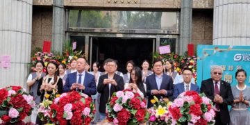 宸曜診所盛大開幕 以智慧醫學與人文關懷共築健康未來