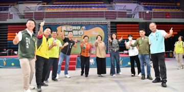 「114 年屏東縣長照人員運動會」 創意滿點！千人齊聚揮汗伸展