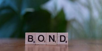 降息+軟著陸成黃金劇本 非投等債後市看好 這檔主動債券ETF表現亮眼 首次配息值得期待