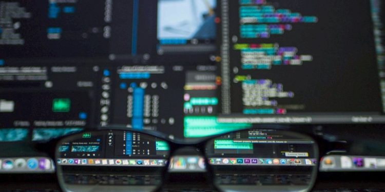 AI長尾需求強攻不斷  00952鎖定中小AI廠成長之鑰 半年漲幅70%同族群最亮眼!