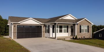 高房價問題持續發酵 美國行動屋貸款門檻鬆綁、審核轉嚴