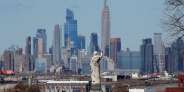 稅改與AI投資推動 美國經濟2026年成長動能回溫、風險仍待觀察