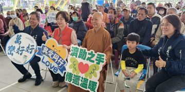 五大寺院送暖迎春 釋見引捐助急難金溫暖千戶