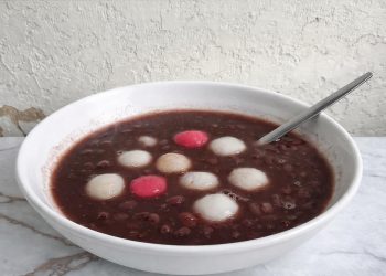 龍山寺必吃甜點 現煮配料剉冰＋滑嫩豆花 外帶內用都方便