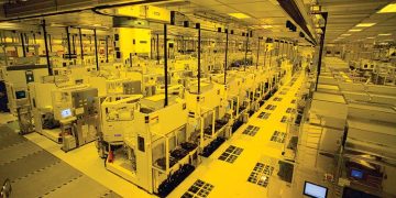 AI晶片王炸！台積電、輝達領軍美股「夜盤狂飆」  銀行巨頭助攻多頭絕地反攻