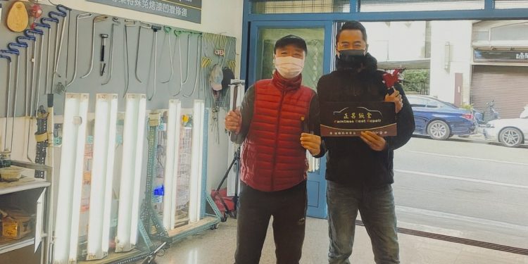桃園專業車體凹痕修復 中壢免烤漆凹痕修復快速處理車身鈑金瑕疵