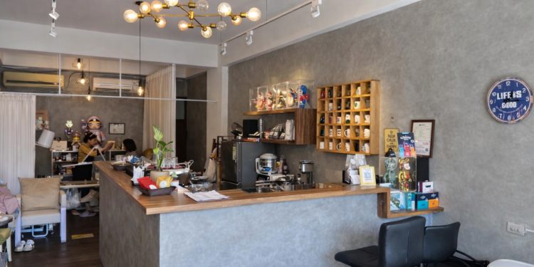 嘉義市東區舒壓行程新選擇 泊好時美甲咖啡複合模式掀話題