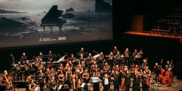 「死亡擱淺」從數位互動到全球劇場：聲音如何成為跨媒介敘事的核心力量