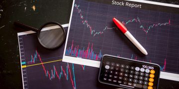 收盤大爆發！兩檔10元新ETF狂吸64萬張量能…009816大漲2.7%成最大贏家