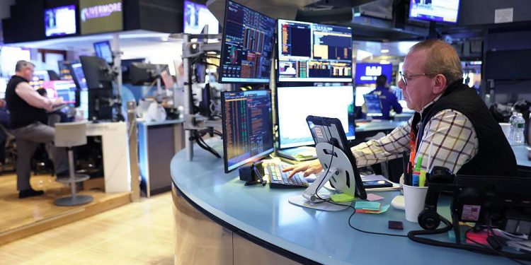 AI顛覆疑慮升溫 房地產服務股爆量下挫