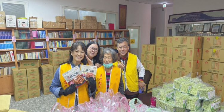 華鑫國際生物投入萬華年終送暖行動 以公益實踐健康產業初心