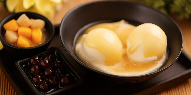 高雄新興區豆花甜品推薦:現煮Q彈粉圓及九份地芋圓搭配香濃豆花和雪沙冰