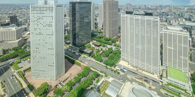 日股ADR普遍走弱 金融與科技股壓力浮現