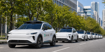 當 AI 駕駛「集體當機」！中國自動駕駛的領先夢是否正被驚醒？