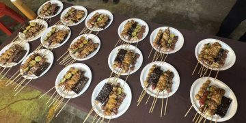 墾丁烤肉派對可以很簡單 屏東燒烤外燴餐車現串現烤 輕鬆嚐美味