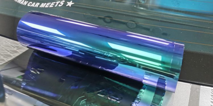 貼膜職人親創台灣汽車膜料品牌 媲美大廠高規品質犀牛皮、改色保護膜