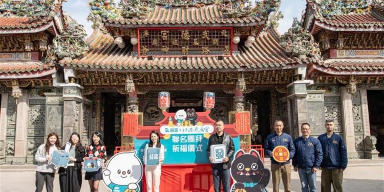 益富x北港武德宮聯名推出「益富 易富」贈品 吉祥物超萌