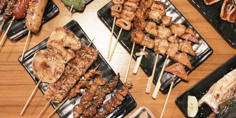 板橋日式食堂：職人祕醬串燒 私房菜色 平價宵夜聚餐首選