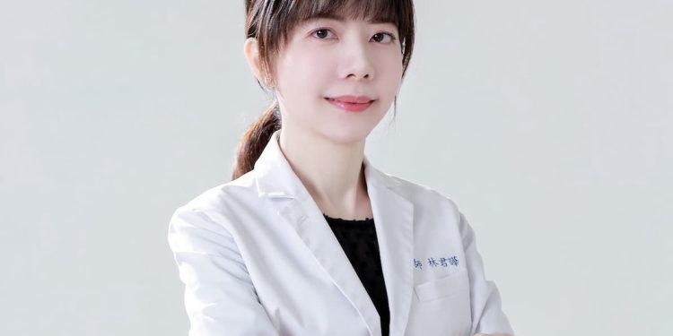 春季氣候多變肌膚鬧乾荒？ 醫師揭水光療程保濕關鍵