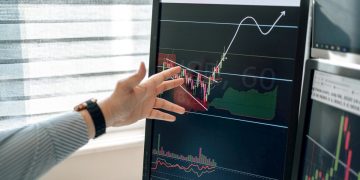 多頭行情火力全開！009816「動能加碼」展現強攻實力 衝出近千億基金規模