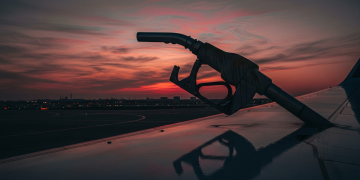 歐洲恐陷航班取消危機 中東燃油短缺衝擊航空業