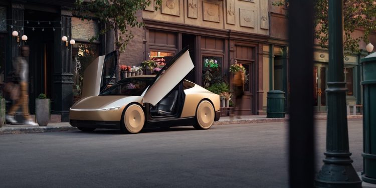 特斯拉的 64GB 記憶體神話：是自駕車的「軍備競賽」還是對老車主的「系統性背叛」？