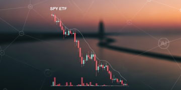 荷莫茲海峽緊張、AI 產業亂流：美股 SPY、QQQ 同步下挫