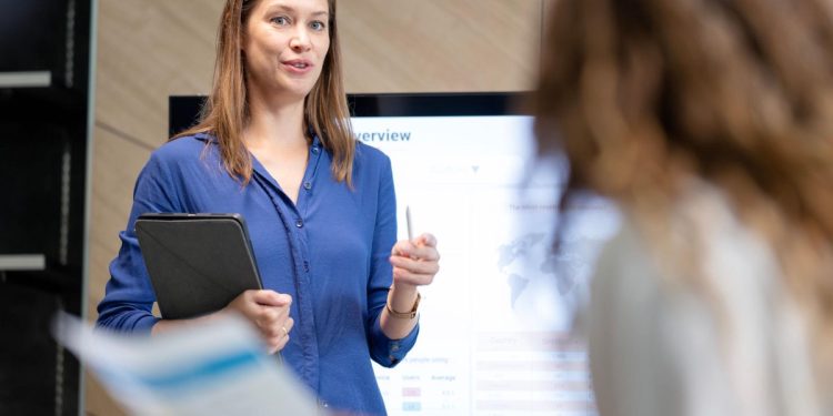 中東動盪擾動匯市 壽險外匯準備金小幅下滑仍具防禦力