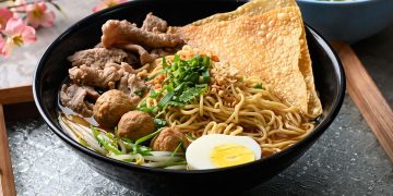 三民平價泰式料理 從泰國船麵到打拋豬 一人也能吃得滿足