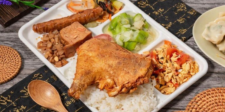 台東便當 記憶中古早味飯包與平價麵食、手工水餃一次滿足