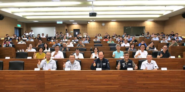 季連成談全民防衛與災害應變 打造防災「橡皮球」韌性