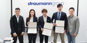 從十年穩定看治療規劃：紀皓雲醫師受邀 Straumann 授課，談植牙觀念的轉變