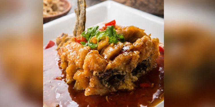 石門水庫海鮮餐廳：活魚三吃＋剁椒招牌 自由配菜無壓力！
