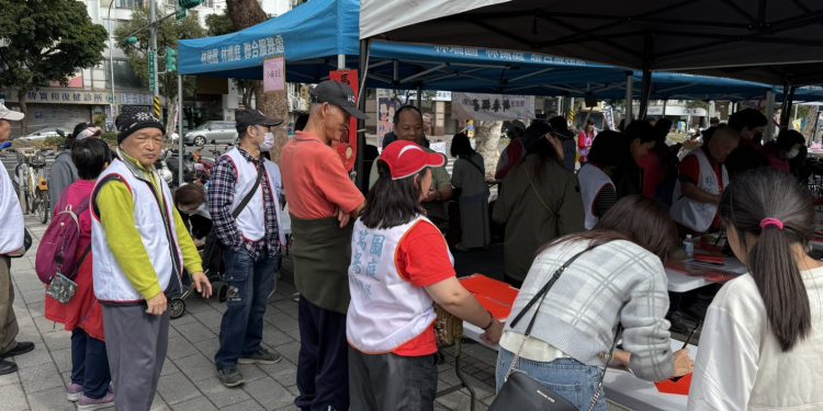 承襲林瑞圖 國民黨議員參選人林揚庭連3年送暖 義賣所得挹注士北10校急難救助金