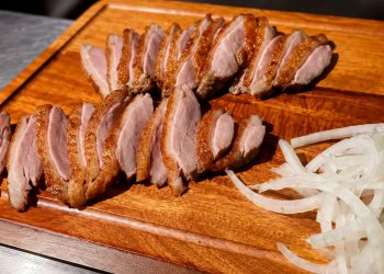 掀開飯盒竟有「法式餐廳」水準 高雄隱藏版舒肥鴨胸 在地人吃過秒圈粉