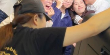 害羞到玩瘋 艾彼討Pai拍拍貼機成活動人氣 用一張照片留下最真實笑容