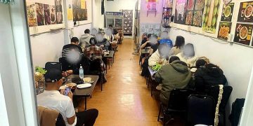 台中中區人氣牛肉爐 牛骨熬製香潤湯底 美澳和牛涮出粉嫩色澤