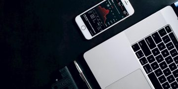 市值型ETF大洗牌！009803配息飆9.04%、報酬勝過傳統市值型ETF近10% 靠這邏輯成多頭大贏家